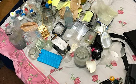 У готельному номері злочинець облаштував нарколабораторію