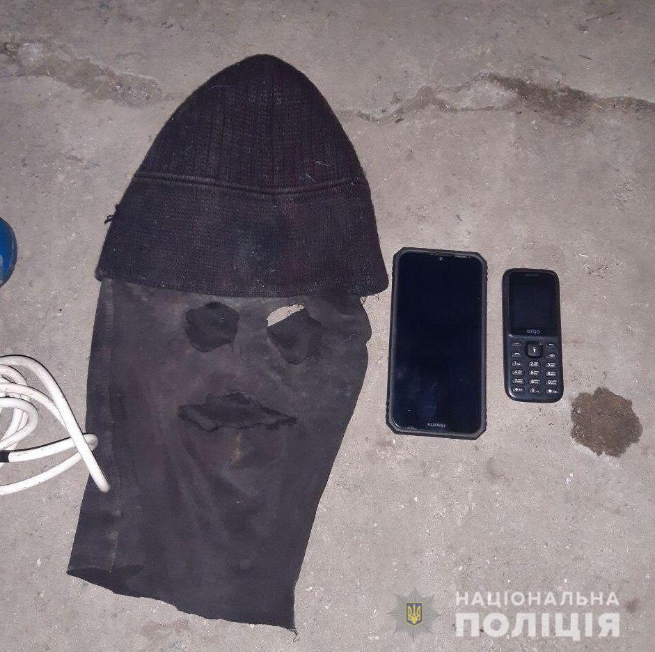  На Дніпропетровщині поліція затримала етнічну групу, яка «спеціалізувалася» на розбійних нападах на фермерів - 3