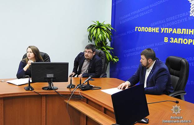 У Запоріжжі радник Міністра внутрішніх справ Володимир Мартиненко зустрівся з громадськістю