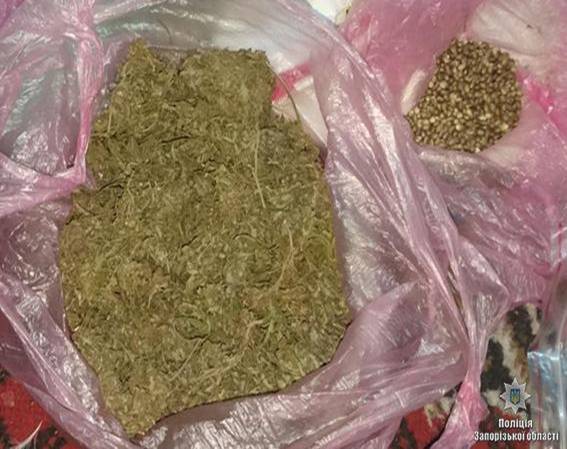 Поліцейські у Запоріжжі вилучили понад 7 кг наркотичного засобу