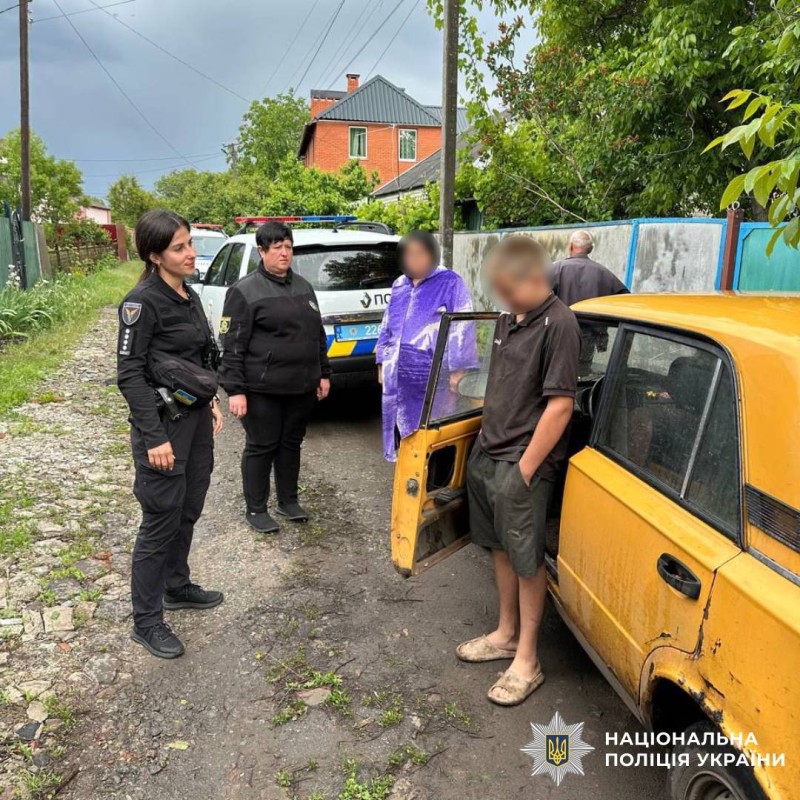 У Берестинському районі правоохоронці виявили факт керування автомобілем підлітком: на батьків складено адміністративні матеріали