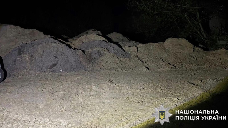 На фото зображено місце події.