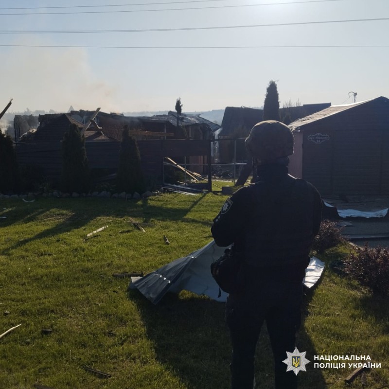 Поліція Харківщини документує наслідки обстрілів, внаслідок яких постраждали п’ятеро громадян