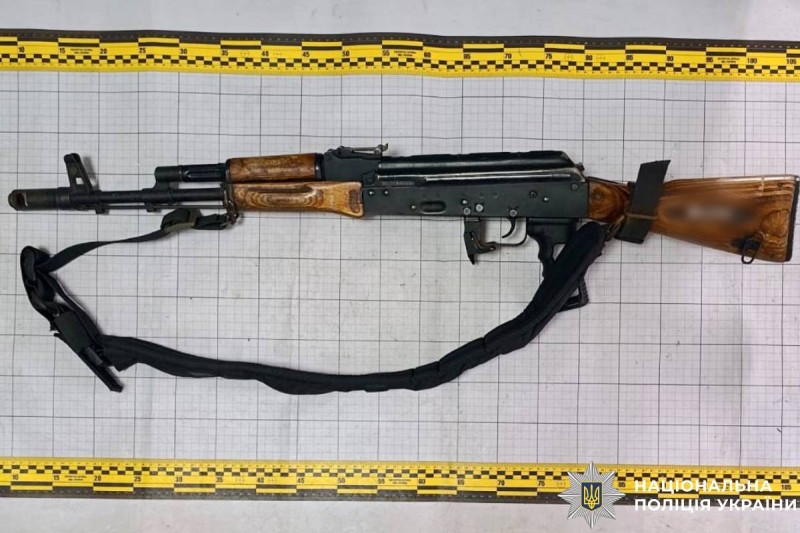 На Харківщині чоловік задекларував автомат та набої до нього: поліція Харківщини подовжує кампанію з декларування зброї