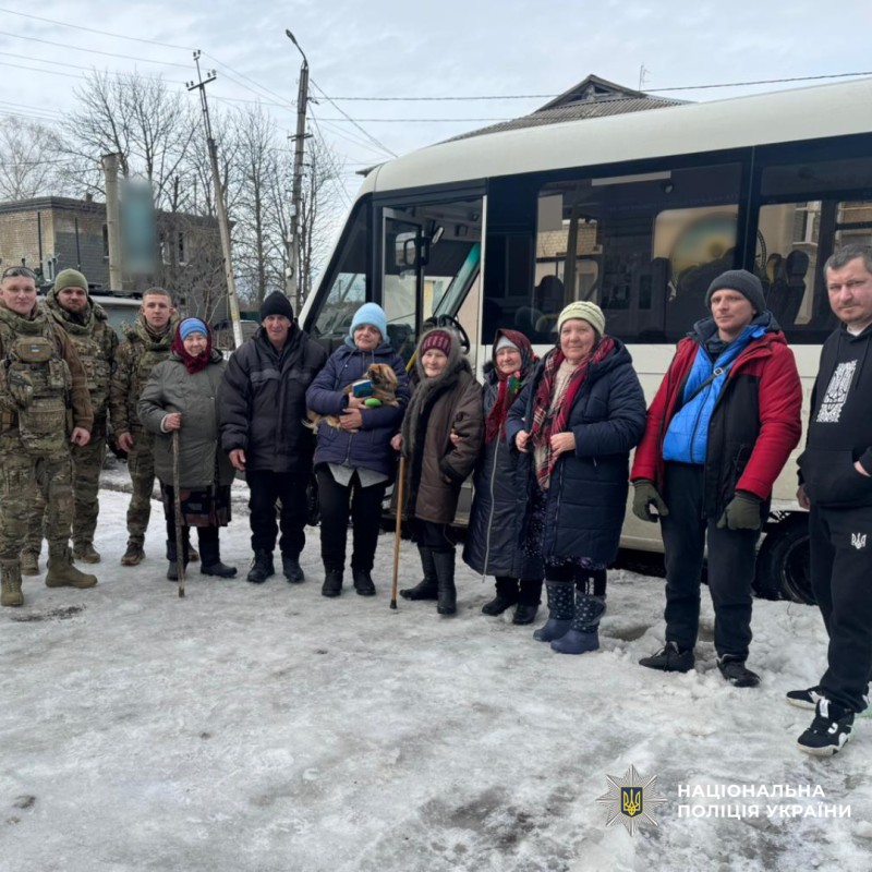 Спецпідрозділ «Білий янгол» здійснив евакуацію 11 осіб із села Приколотне Куп’янського району та прилеглих населених пунктів