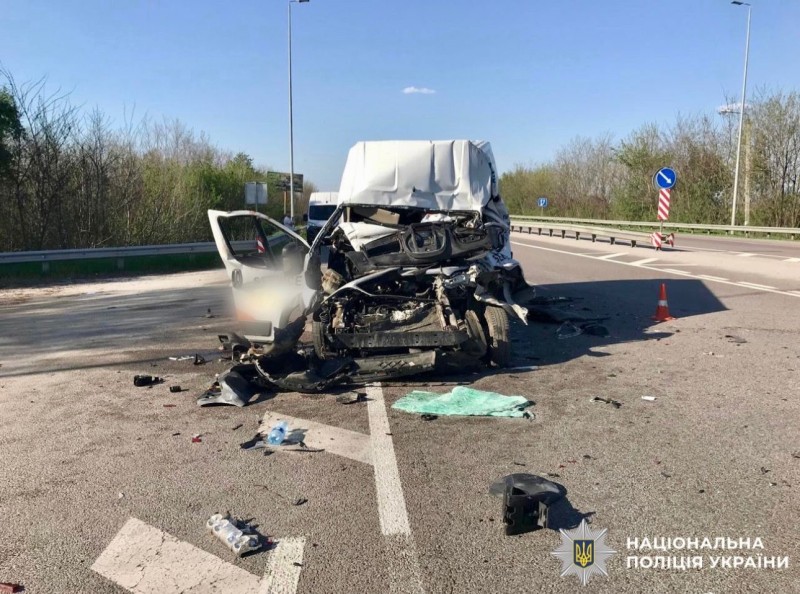 На фото зображене місце події ДТП