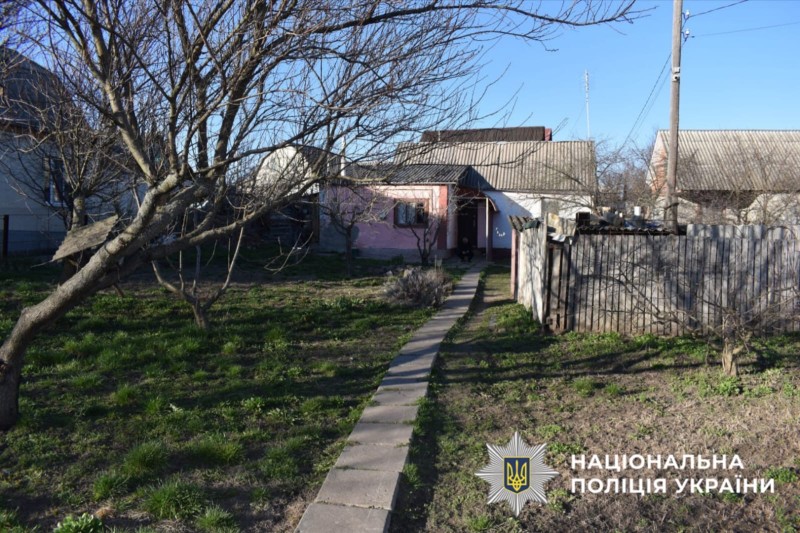 На фото зображений будинок, в якому стався злочин