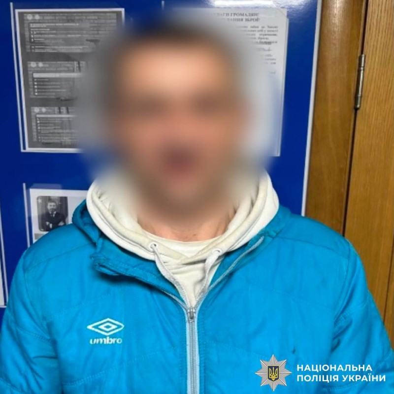 У Харкові поліцейські затримали чоловіка за розбійний напад та замах на вбивство