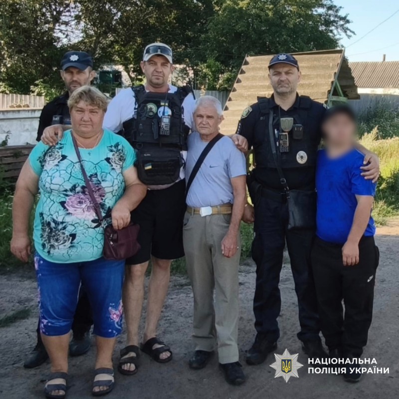Поліцейські Харківщини продовжують евакуацію жителів із прифронтових населених пунктів