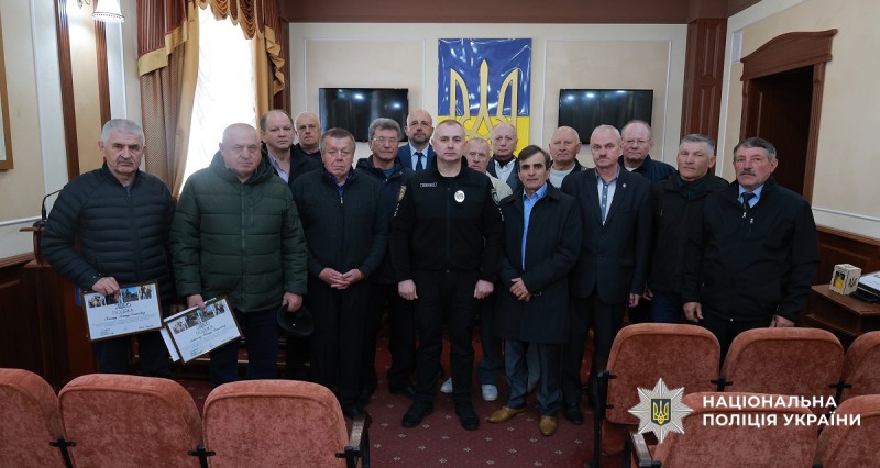 Начальник Головного управління Національної поліції в Івано-Франківській області, полковник поліції Сергій Безпалько відзначив ветеранів-ліквідаторів, які мужньо виконували свій професійний обов’язок, рятуючи світ від радіаційної небезпеки.