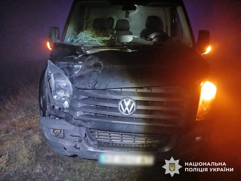 Пошкоджений автомобіль на місці ДТП