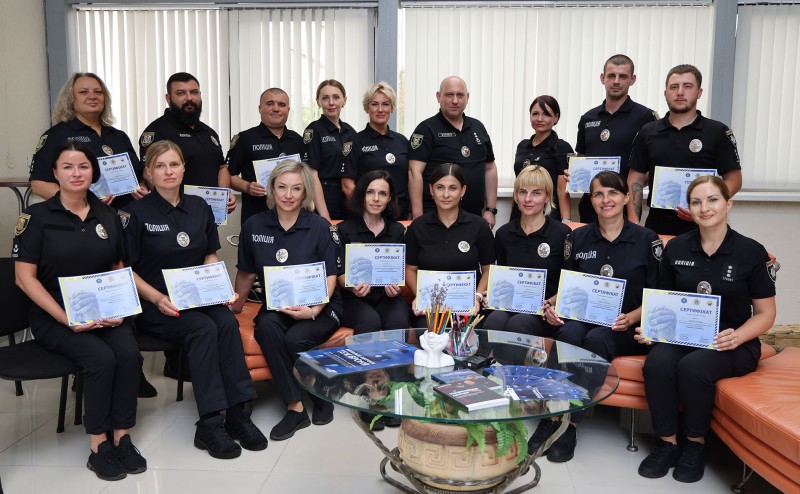 50 поліцейських Полтавщини стали консультантами мережі командно-колегіальної підтримки