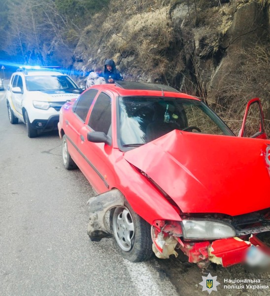 Унаслідок автопригоди ніхто не постраждав. Поліцейські притягнули до адміністративної відповідальності водія, який сів за кермо в стані сп’яніння. Під час перевірки працівники поліції виявили у нього 2,58 проміле алкоголю.
