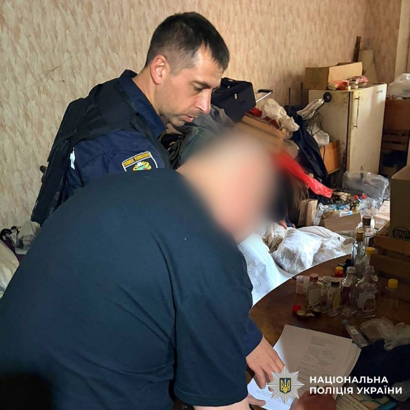 Ображав співмешканку та погрожував фізичною розправою:  поліцейські Харкова припинили факт домашнього насильства