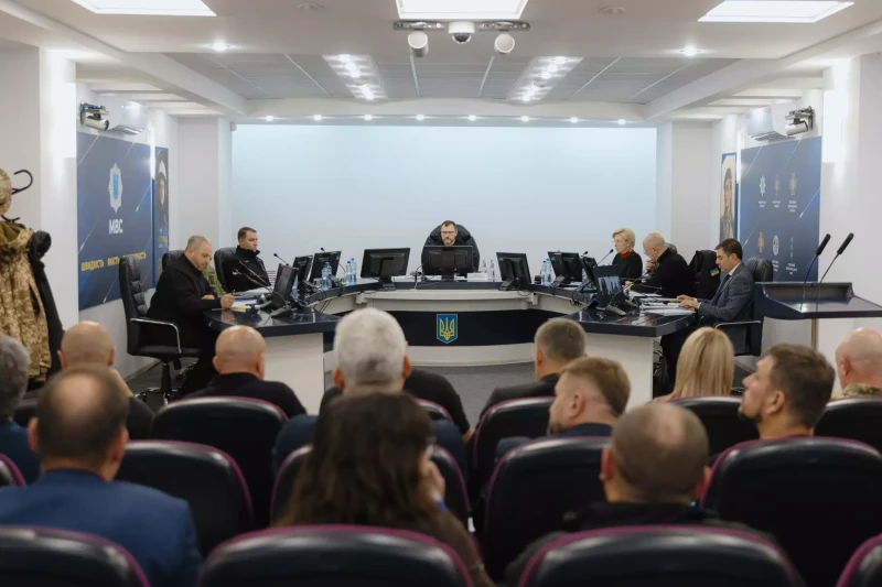 учасники засідання Ради Координаційного штабу з питань поводження з військовополоненими