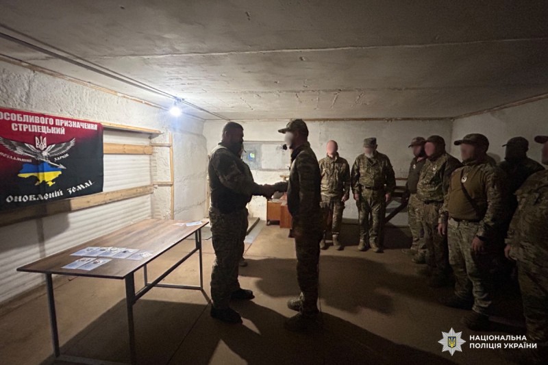 На Харківщині поліцейських стрілецького батальйону відзначили за сумлінну службу