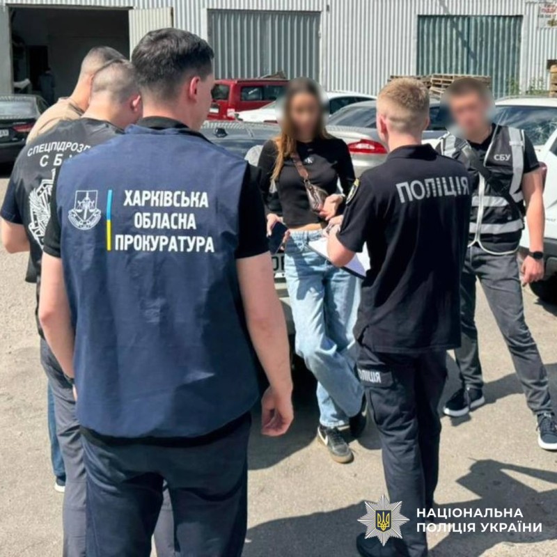 Поліція та СБУ викрили схему незаконного ввезення та продажу автомобілів під виглядом гуманітарної допомоги