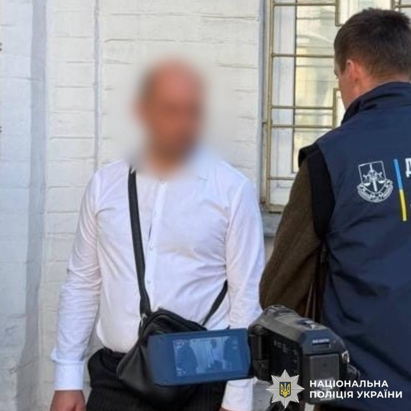 На Харківщині поліцейські викрили службову особу виконавчої служби на хабарі