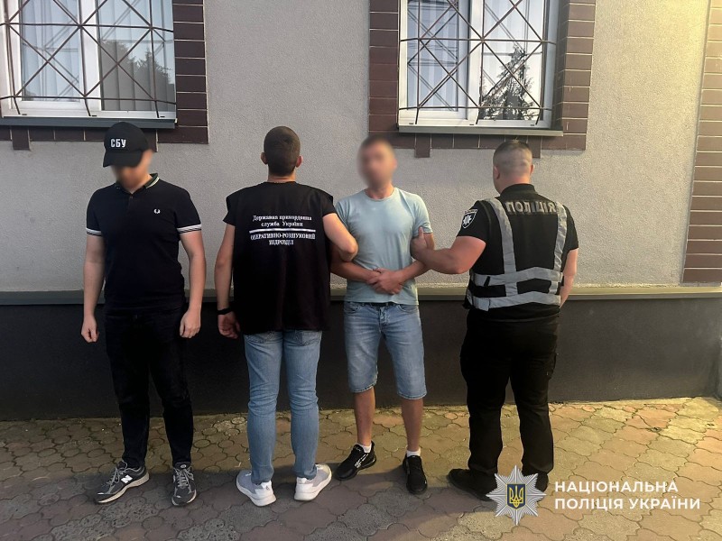 на локомотиві доправляв чоловіків до прикордоння: поліція виноградова затримала залізничника за переправлення призовників до румунії