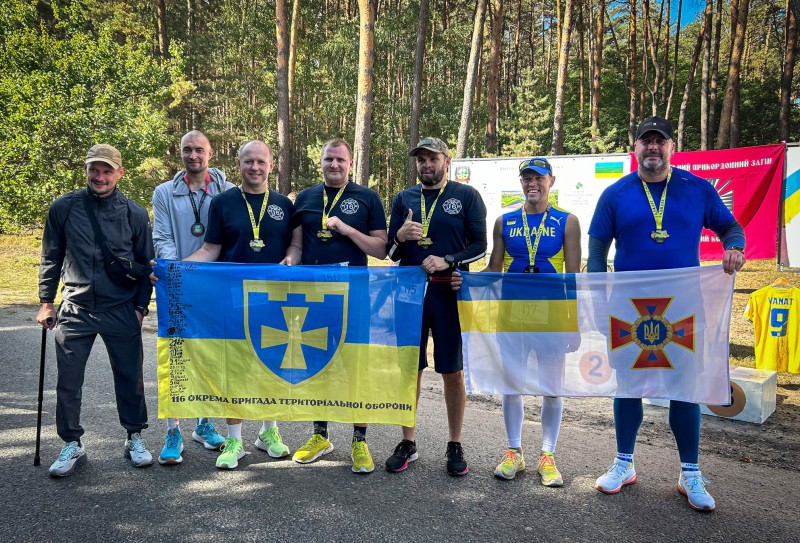 Учасники благодійного забігу