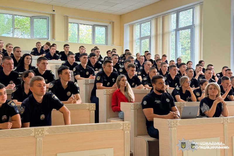 начальник слідчого відділу поліції Харківщини поділився знаннями з курсантами