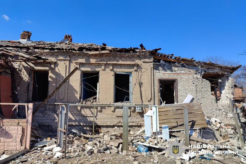 Зруйнований будинок