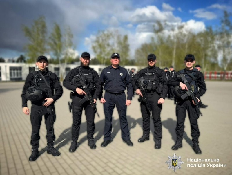 Поліцейські Івано-Франківщини взяли участь у всеукраїнських навчально-тренувальних змаганнях серед груп оперативного реагування Національної поліції України, що відбулися на базі Національної академії внутрішніх справ.