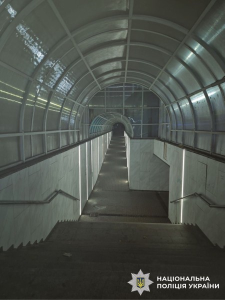 На фото изображено место происшествия