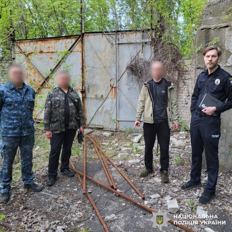 У Харкові поліцейські повідомили про підозру зловмиснику, який намагався викрасти майно підприємства