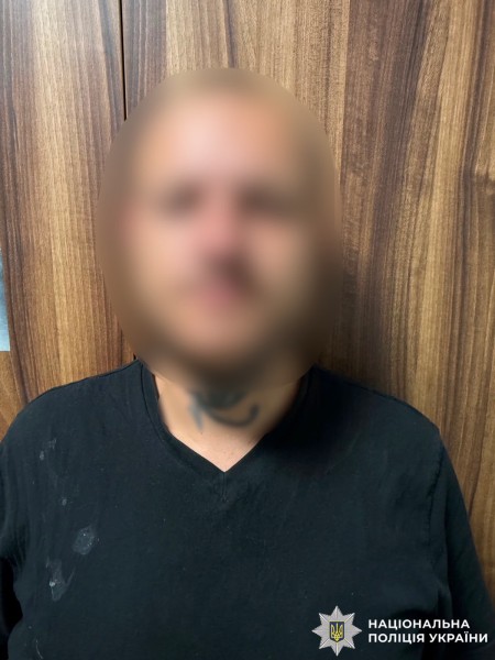 На фотографії зображено зловмисника.