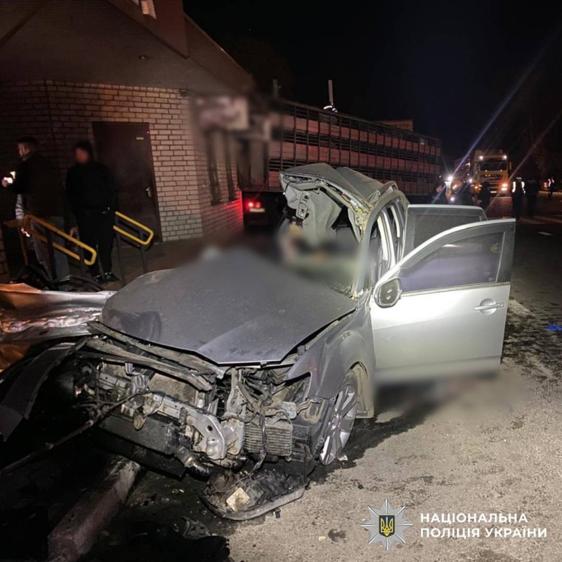На Харківщині внаслідок ДТП загинули двоє людей, травмована дитина: поліція встановлює обставини аварії
