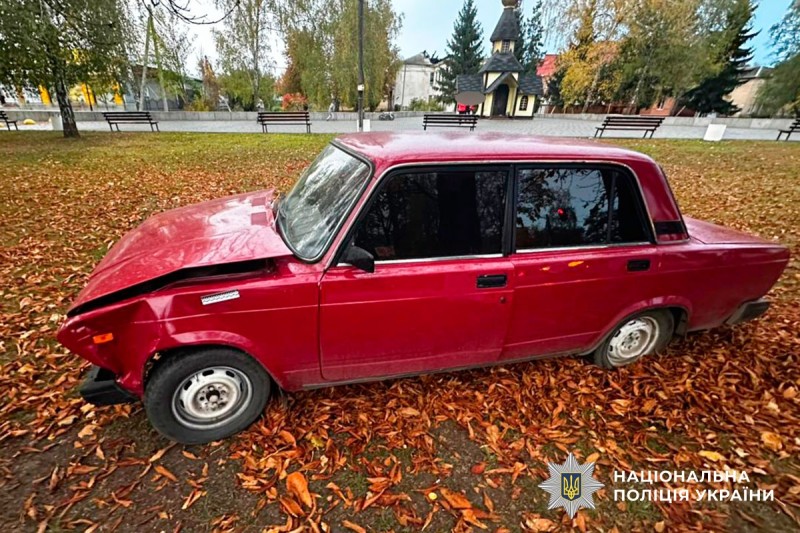Автомобіль ВАЗ, що причетний до ДТП