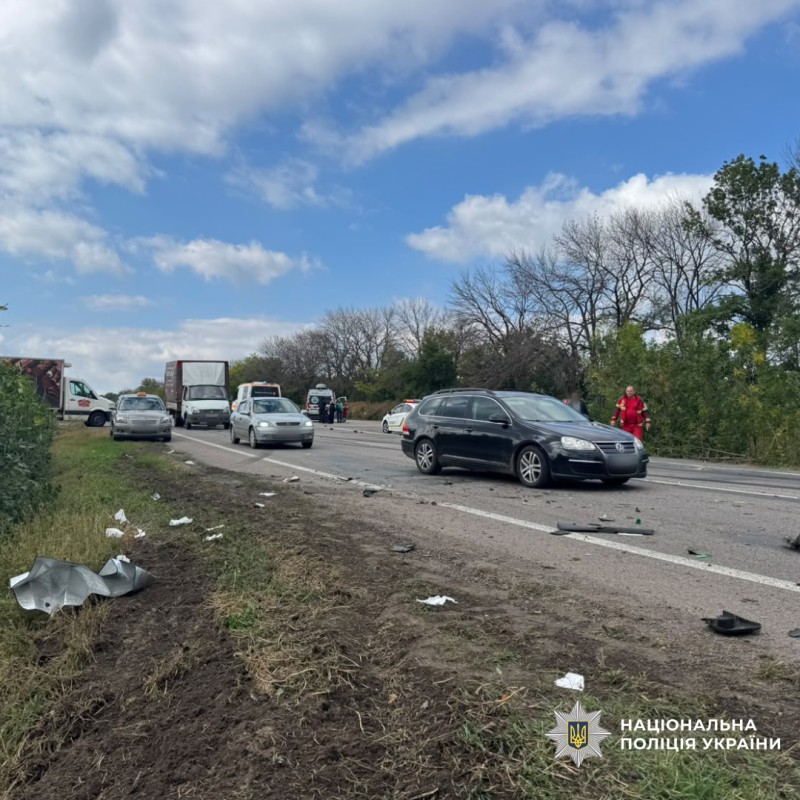 На Харківщині внаслідок ДТП загинув водій легковика: поліція встановлює обставини події