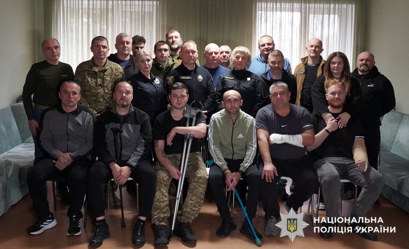 Спільне фото захисників і гостей