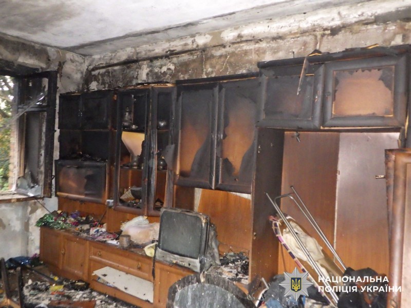 На фото зображено одне із приміщень, в якому відбулася пожежа