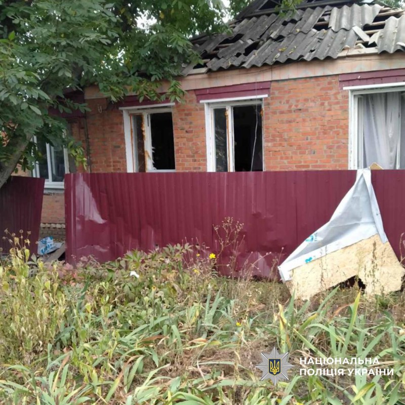 Зруйноване в наслідок обстрілу приватне домоволодіння