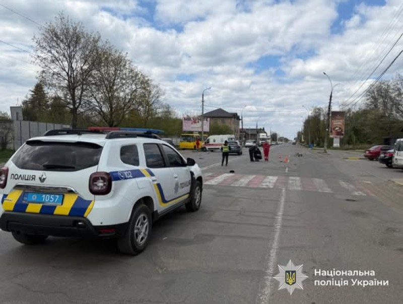 30 квітня, близько 13:10 на лінію «102» надійшло повідомлення про дорожньо-транспортну пригоду з потерпілою у місті Коломия на вулиці Карпатській.