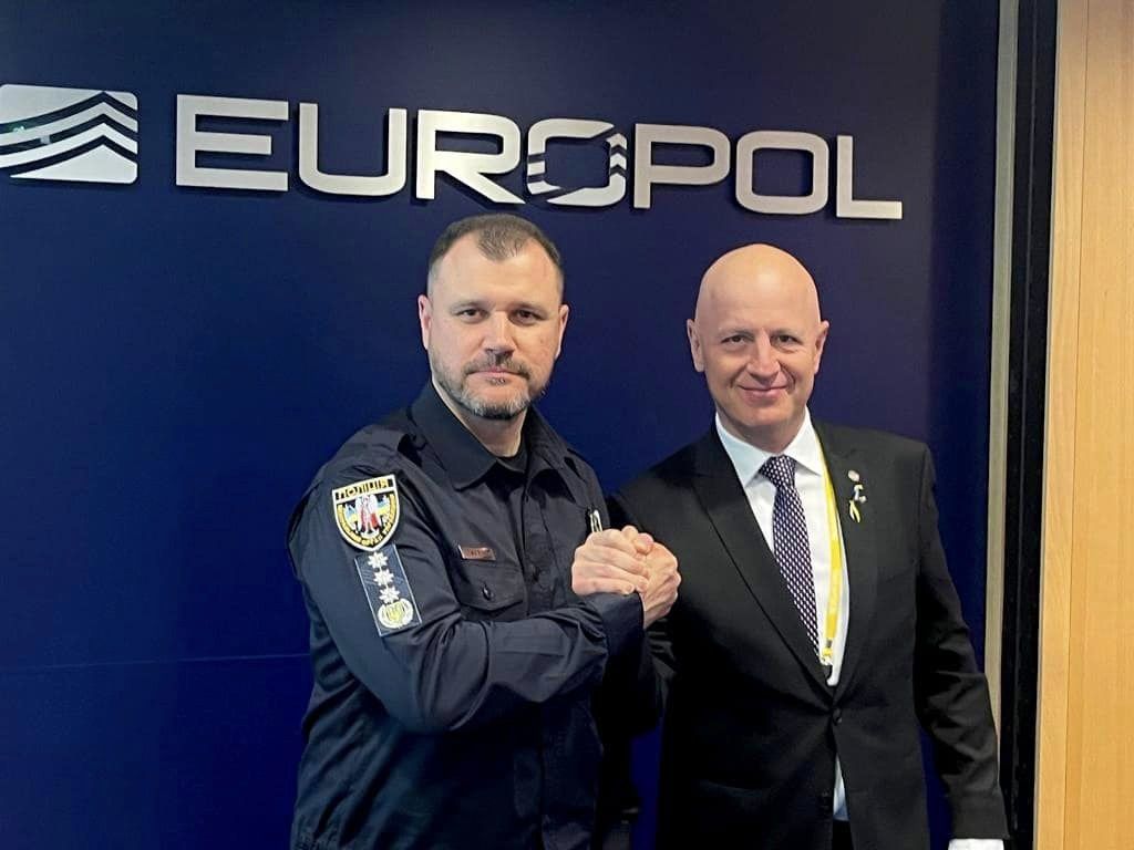 світ повинен знати правду про війну росії проти україни - голова нацполіції виступив на європейській конференції керівників поліції (ерсс) 2022 у гаазі