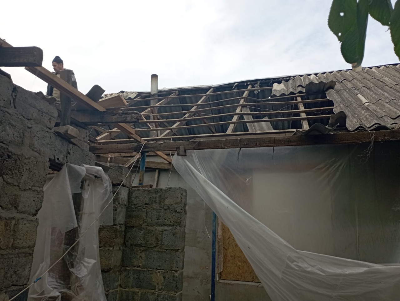поліція документує наслідки обстрілів військами рф населених пунктів херсонщини