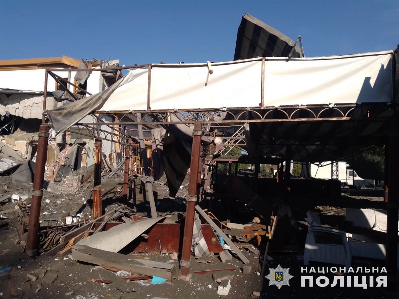 за добу російські війська нанесли удари по запоріжжю: наслідки документує поліція