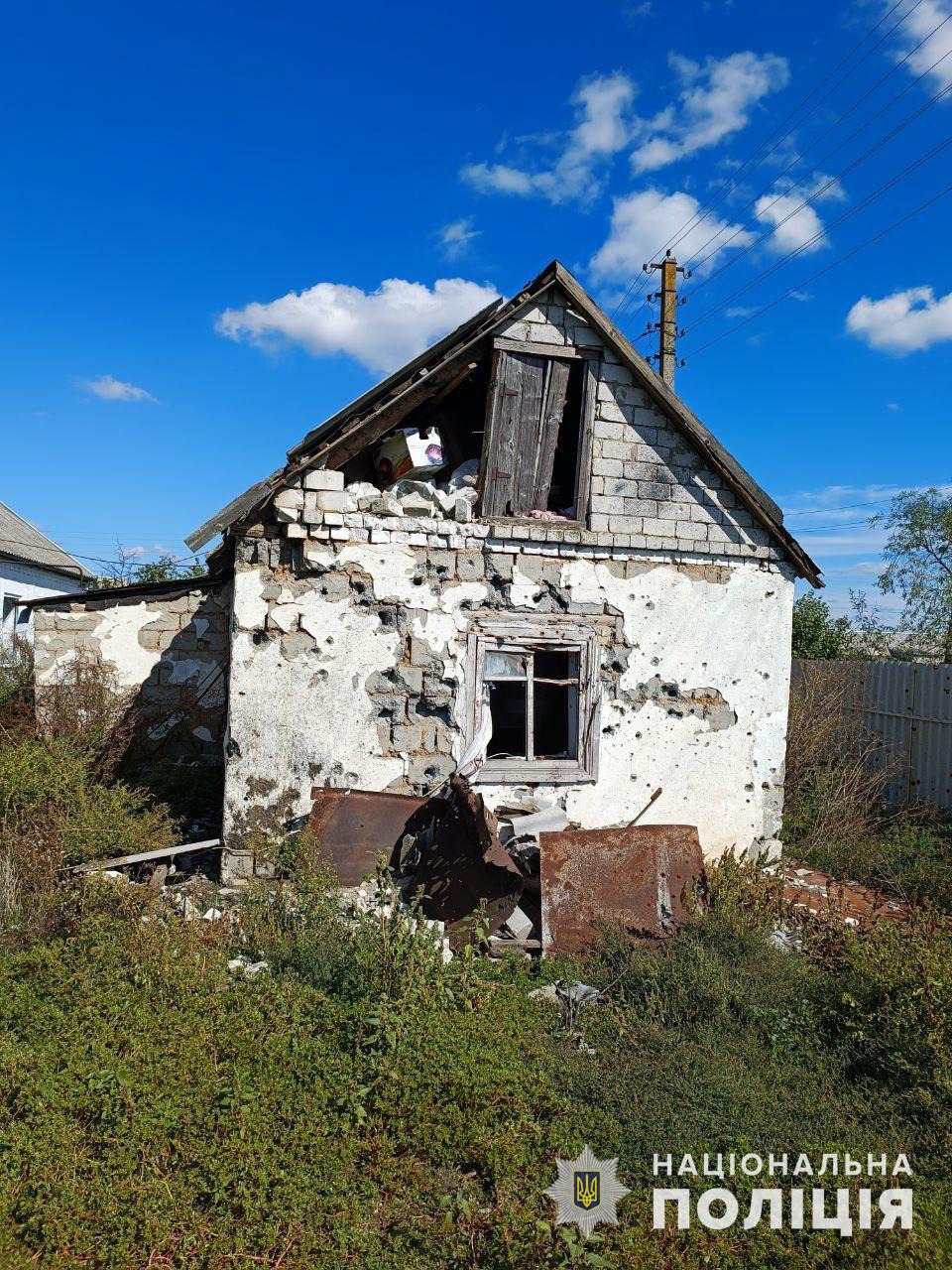 за добу російські війська нанесли удари по запоріжжю: наслідки документує поліція