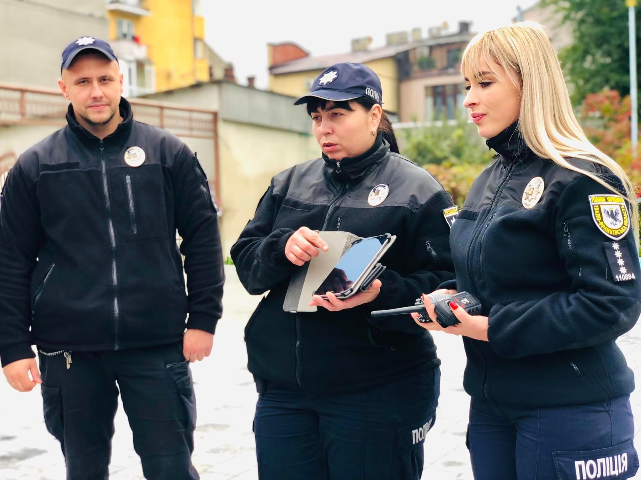 безпека понад усе: поліцейські ювенальної превенції провели для дітей тематичний урок