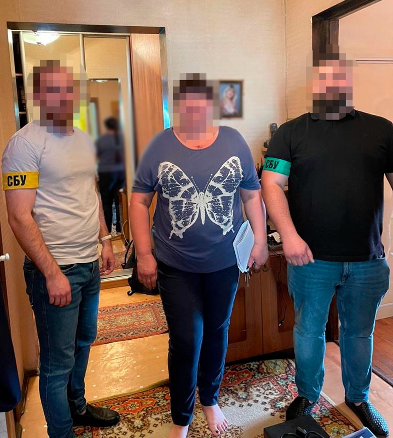закликала до захоплення державної влади в україні та підтримувала збройну агресію рф: поліцейські києва повідомили про підозру посадовиці