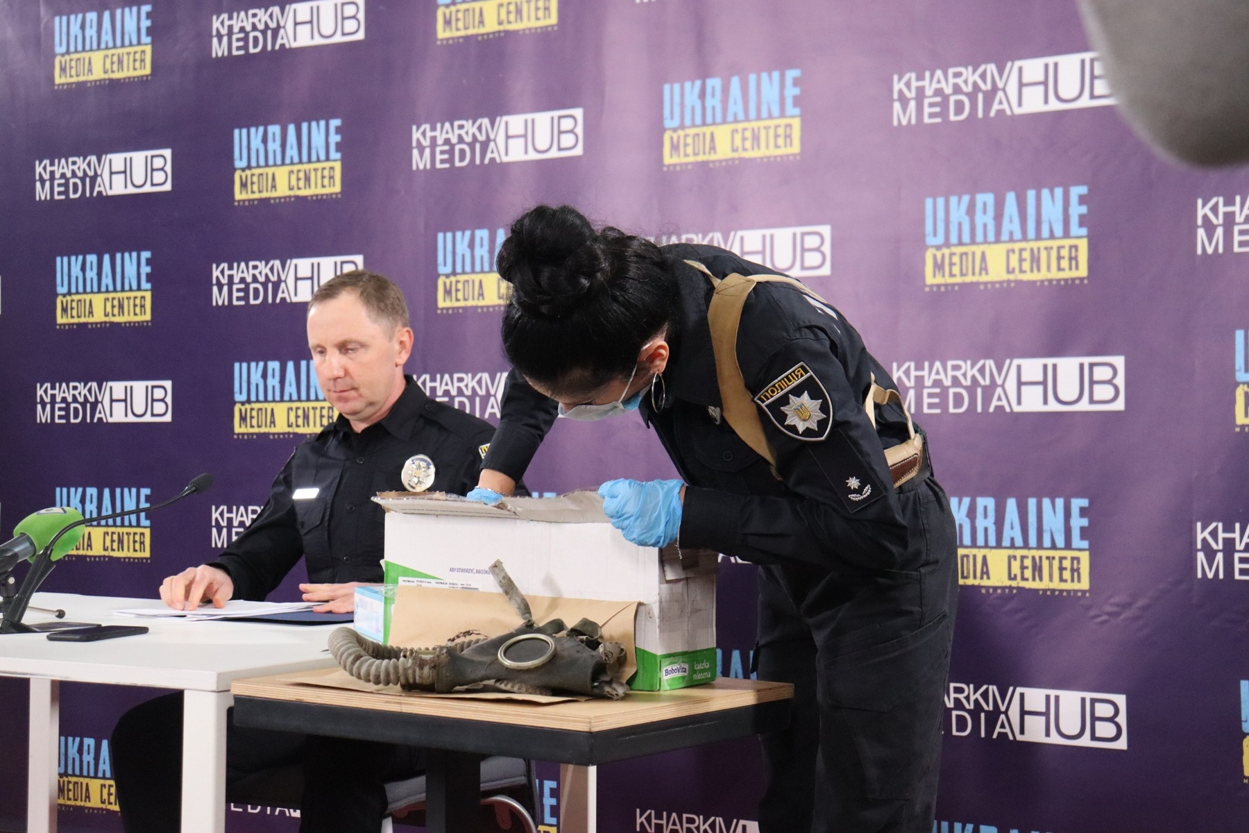 піддавали жорстоким тортурам місцевих мешканців, військовослужбовців зсу та атовців – правоохоронці виявили катівню у селі піски–радьківські ізюмського району