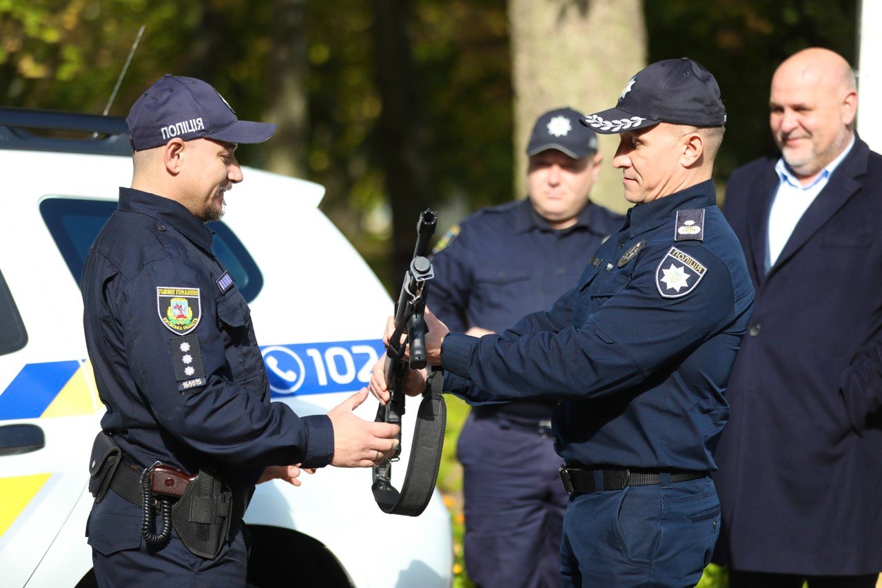 я - тут, щоб захищати, жити та працювати: на київщині відкрили поліцейську станцію в білоцерківській територіальній громаді я - тут, щоб захищати, жити та працювати: на київщині відкрили поліцейську станцію в білоцерківській територіальній громаді