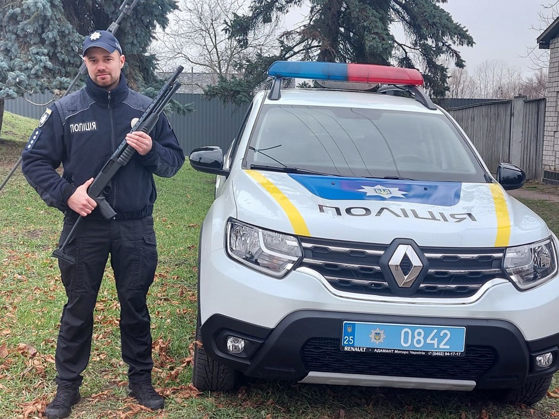начальник поліції чернігівщини володимир нідзельський: «віднині в ічнянській тг працює перший в області поліцейський офіцер громади»