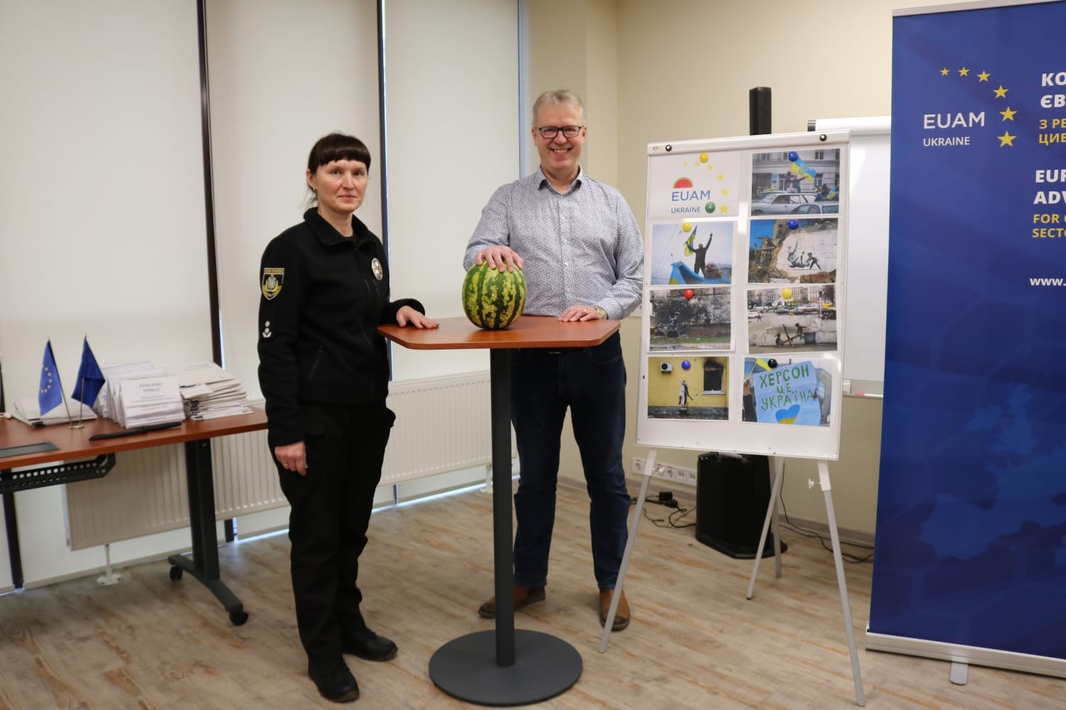 консультативна місія єс передала криміналістам поліції херсонщини сучасне іт-обладнання для фіксації та розслідування воєнних злочинів армії рф