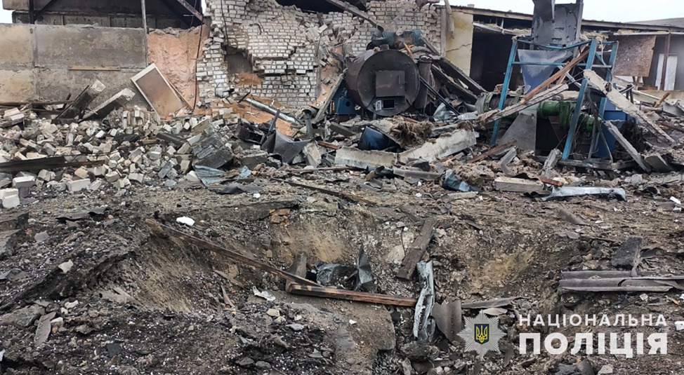 зруйнована агроферма, знищені оселі, обірвано людське життя - поліція задокументувала наслідки акту збройної агресії окупантів (відео)