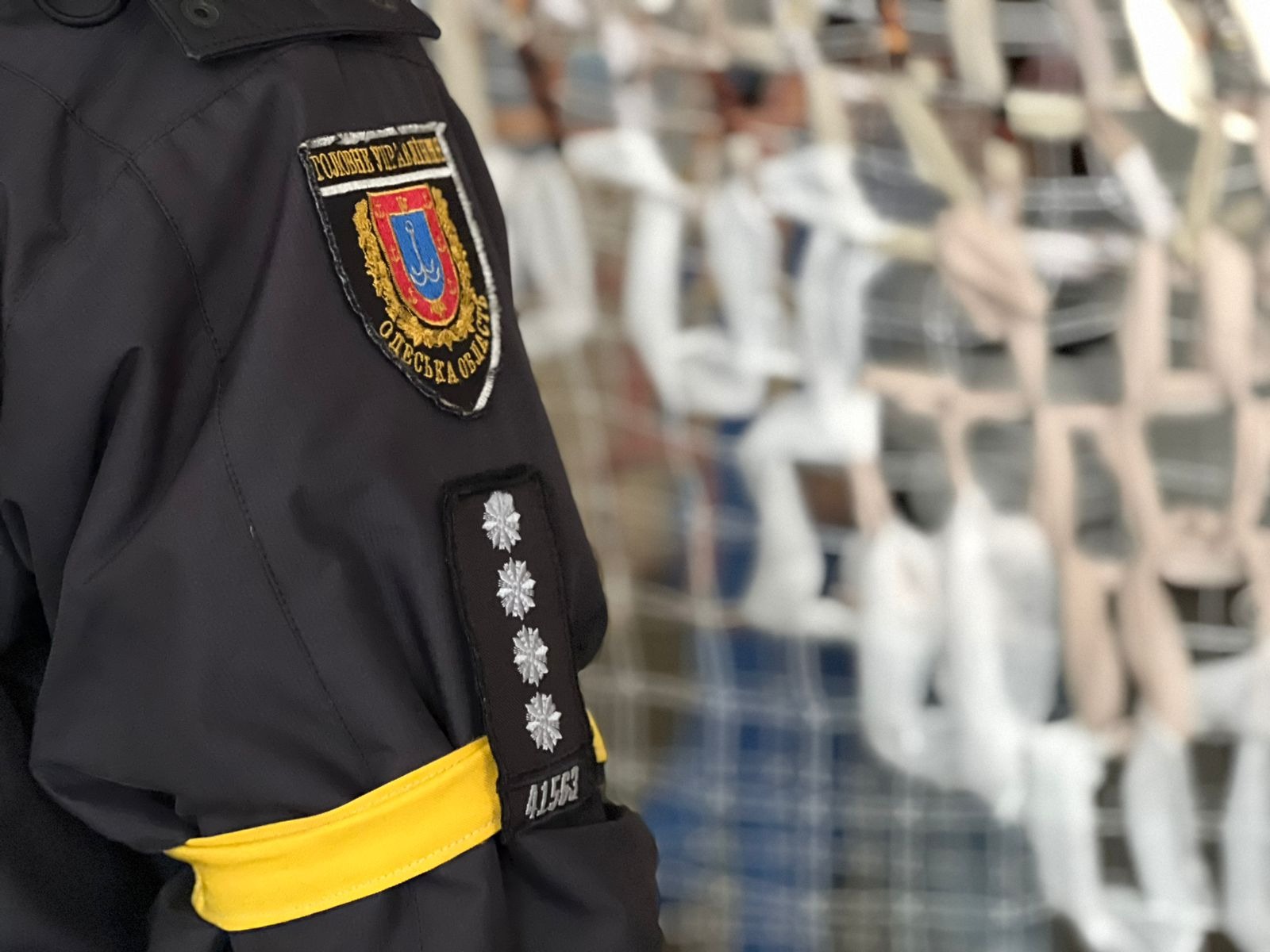 в одеській області діти виготовляють необхідні речі для поліцейських, які проводять стабілізаційні заходи на деокупованих територіях херсонщини