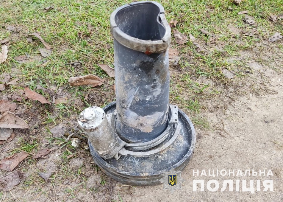 масований обстріл на василівщині: поліцейські зібрали докази збройних злочинів російських військ